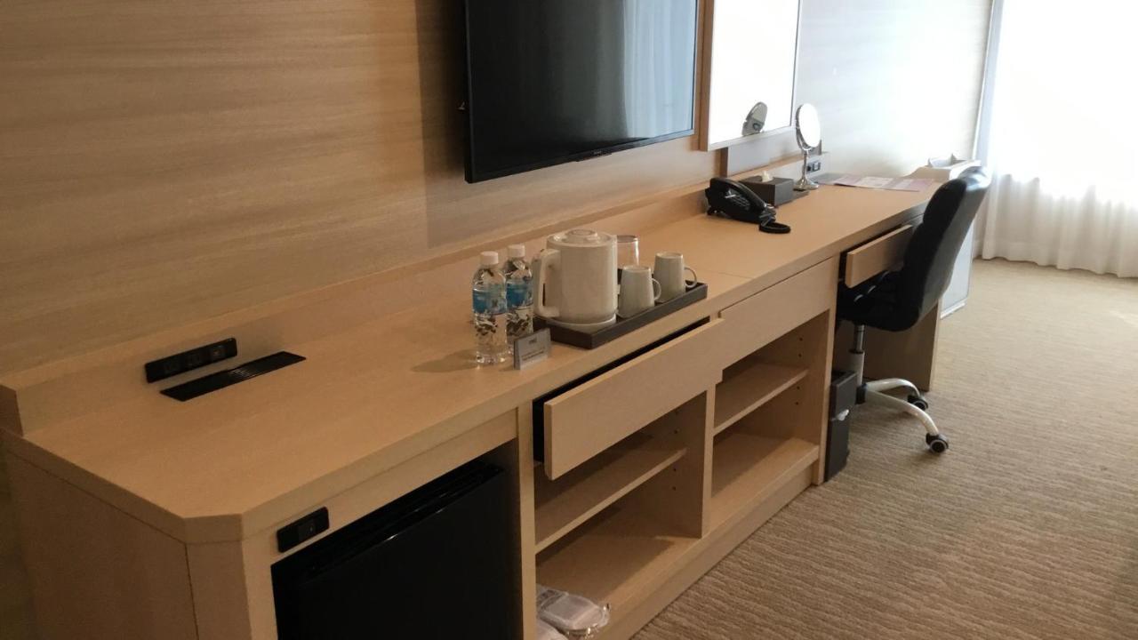 איזומי-סנו Odysis Suites Osaka Airport Hotel מראה חיצוני תמונה