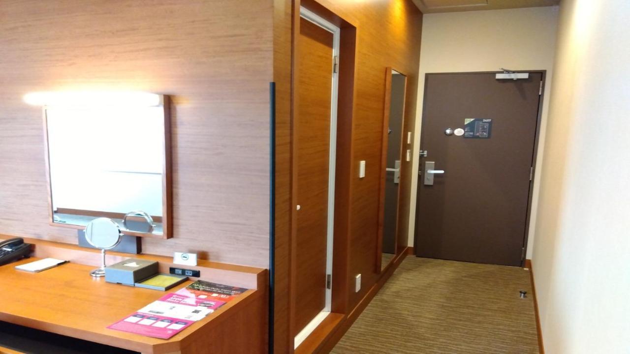 איזומי-סנו Odysis Suites Osaka Airport Hotel מראה חיצוני תמונה