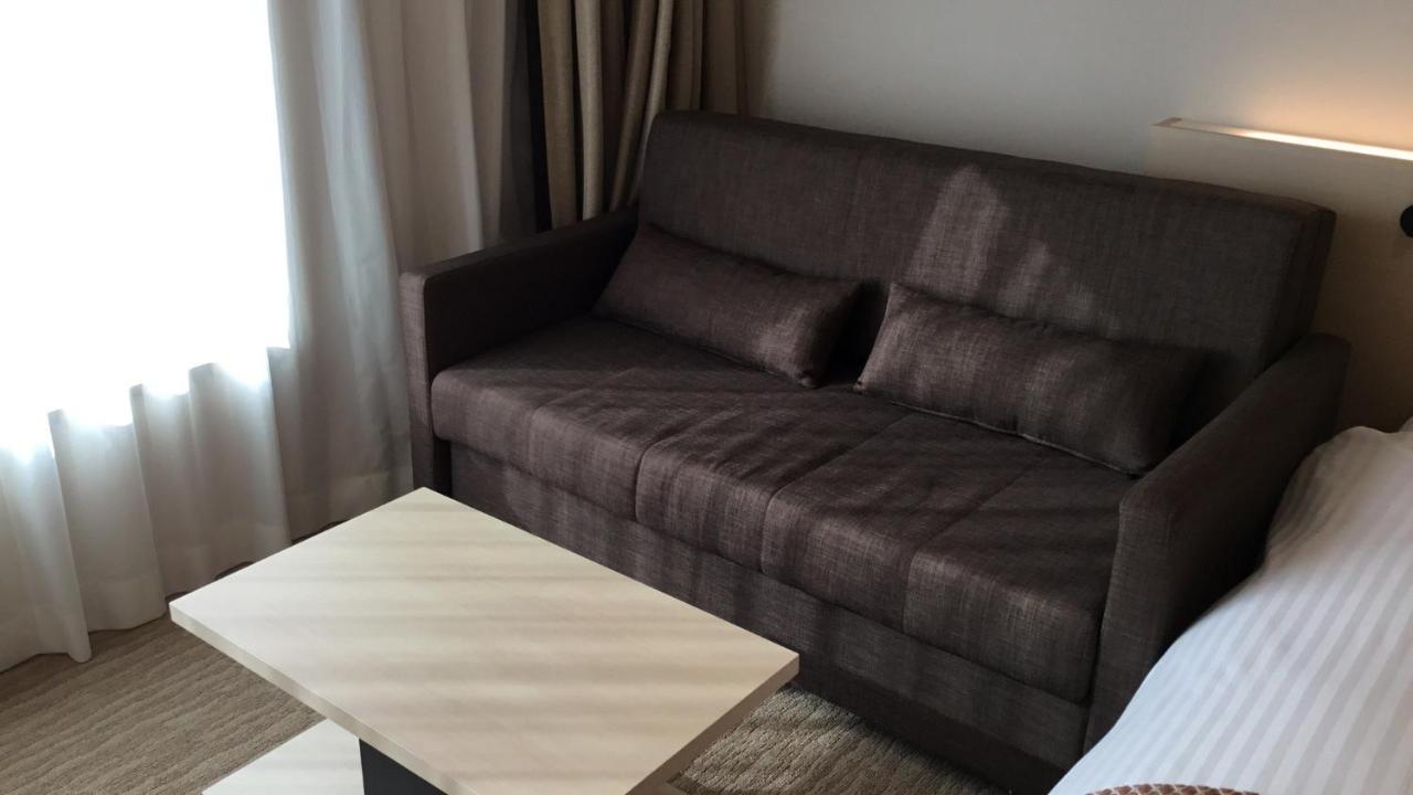 איזומי-סנו Odysis Suites Osaka Airport Hotel מראה חיצוני תמונה