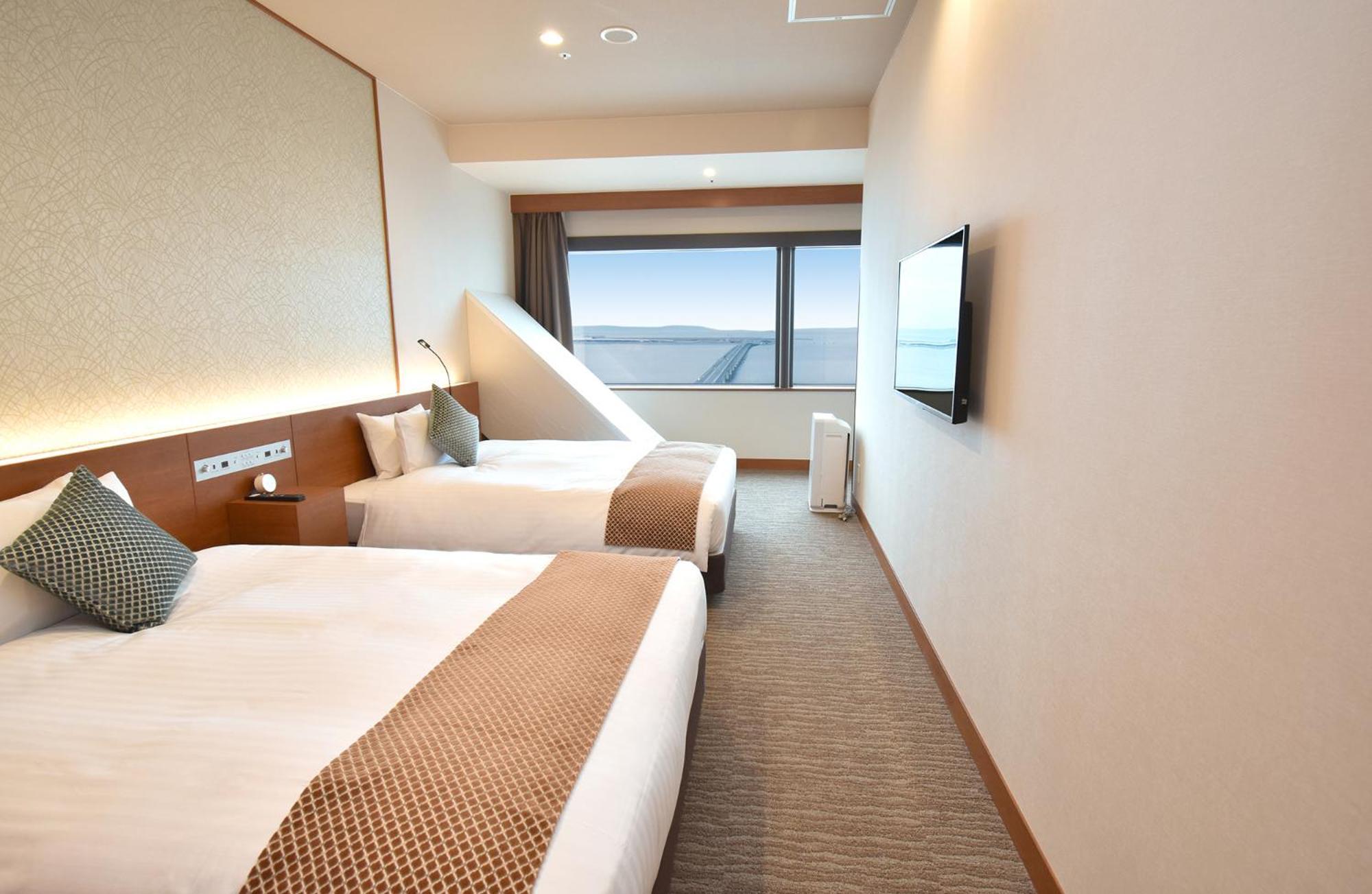 איזומי-סנו Odysis Suites Osaka Airport Hotel מראה חיצוני תמונה